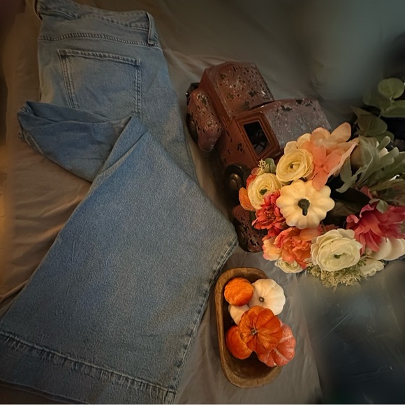 a.n.a Women’s Plus Wide Leg High Rise Jean - Picture 2 of 9